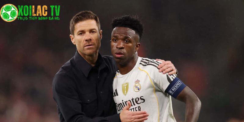 Xabi Alonso Ra Mặt Bênh Vực Vinicius Sau Bàn Thắng Hụt 10 Xabi Alonso ra mặt bênh Vinicius
